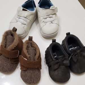 3 pairs baby shoes